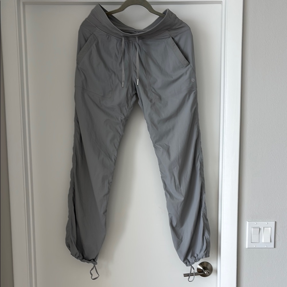 Lululemon Dance Studio Size 6
